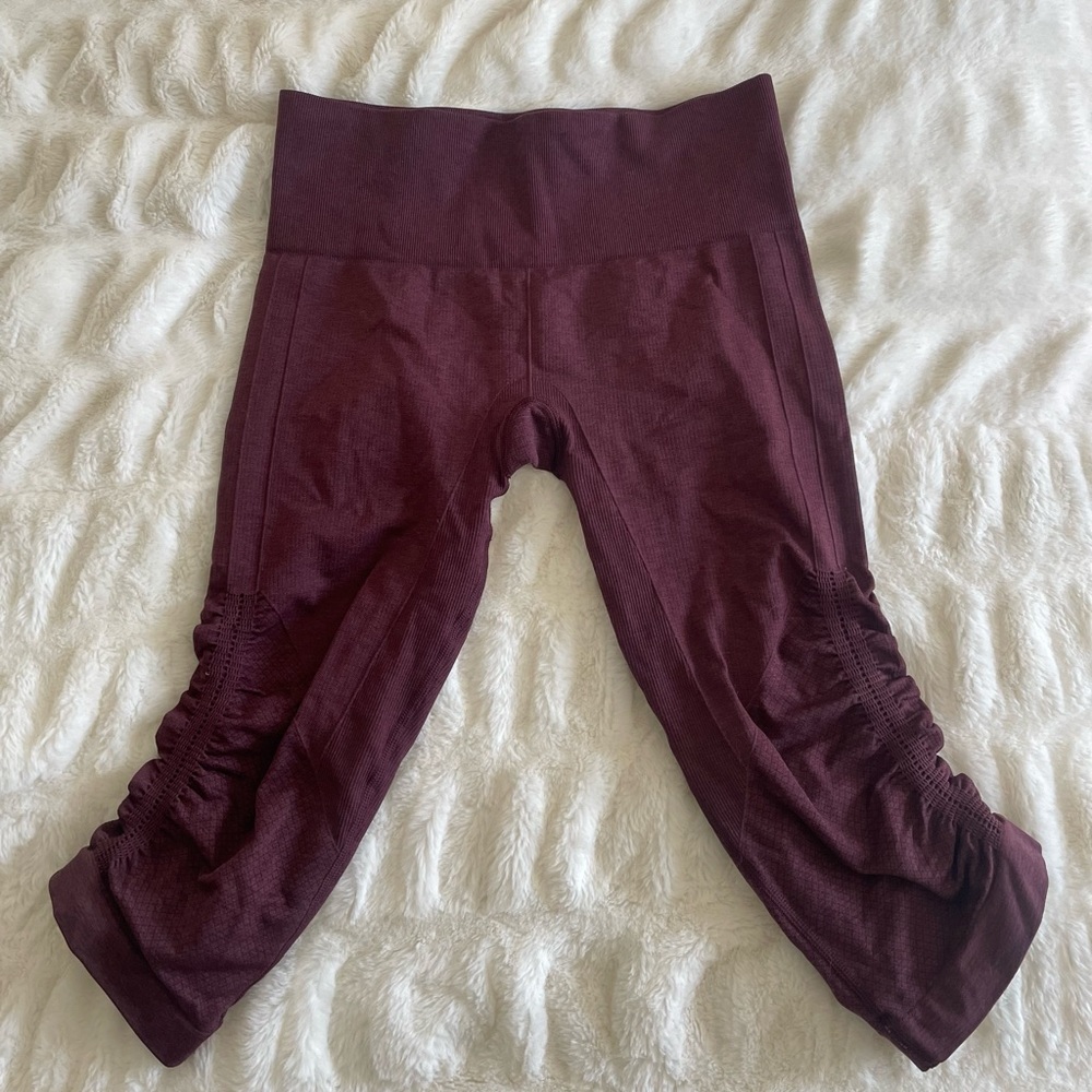 Lululemon In The Flow Crop II Heathered Bordeaux Drama